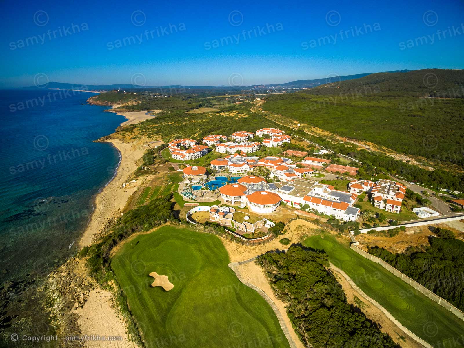 Samy Frikha a capturé une vue aérienne de l'hôtel Magic Life Tabarka.