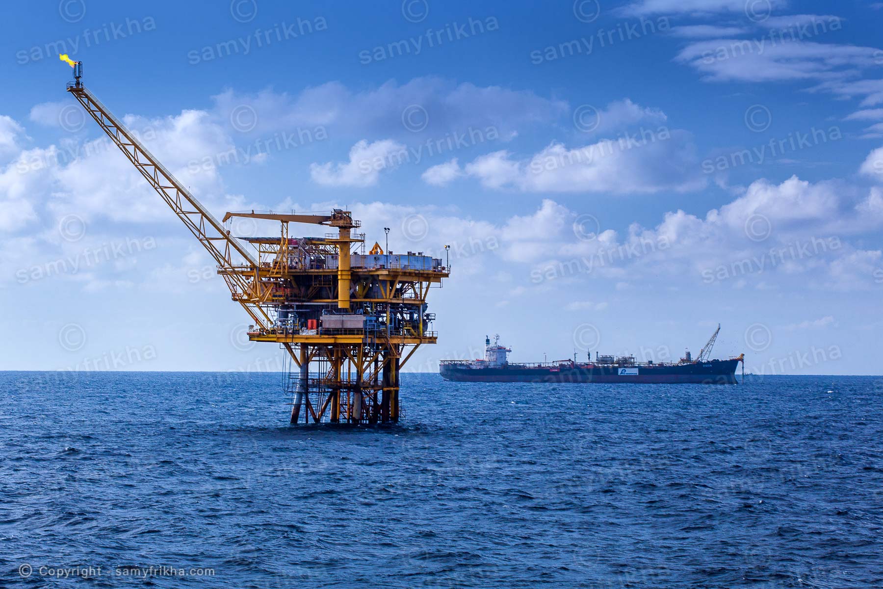 Photographe des stations énergétique  : Samy Frikha