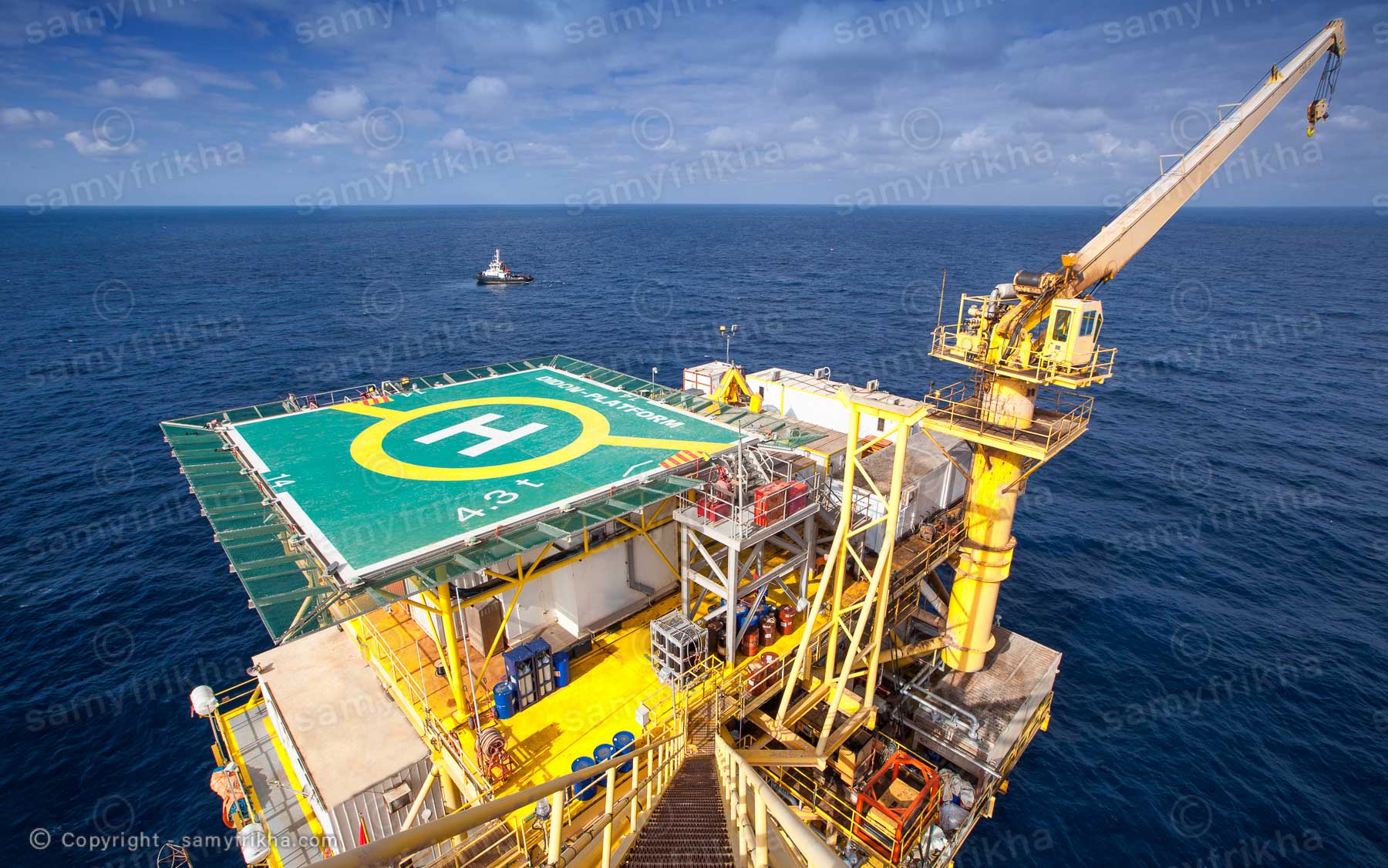 Photographe des stations énergétique  : Samy Frikha